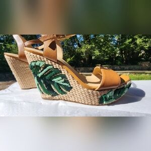 Michael Kors, wedge sandal, size 8 1/2M, Rare Beaded Palm